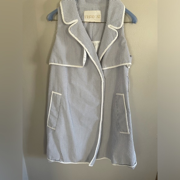 Thread Social dress vest - Picture 4 of 5